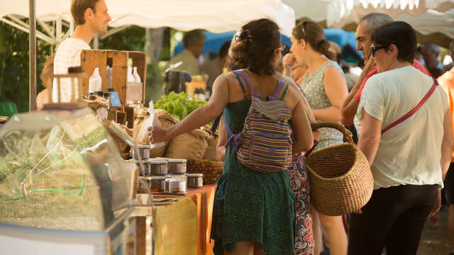 Marché d'été à Latouille Lentillac