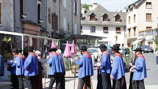 53ÈME GRAND CHAPITRE DE LA CONFRÉRIE DE LA POUTEILLE ET DU MANOULS