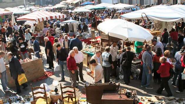 FOIRE À LA BROCANTE ET VIDE GRENIER