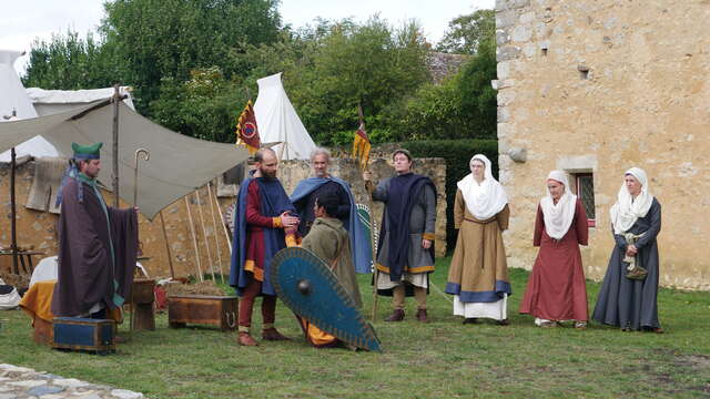 Campement Médiéval "Jour de fête au 12e siècle"