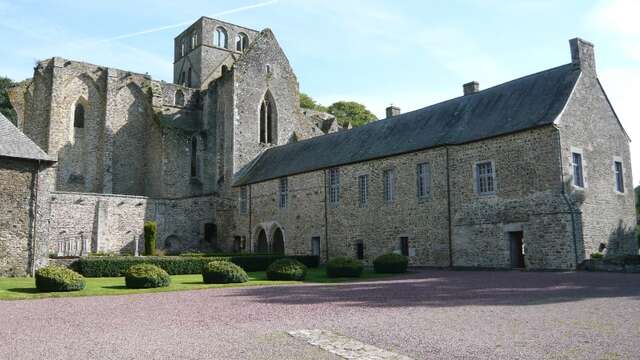 Pâques à l’abbaye – projet étudiant