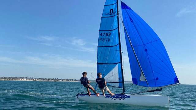 Base nautique de Jullouville / 8 Milles Nautic