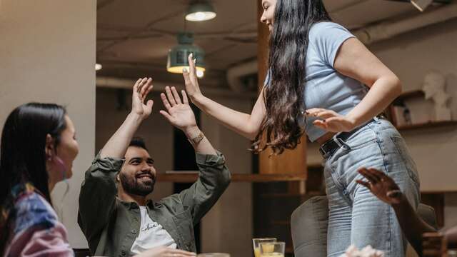 Soirée jeux de société : jeux d’ambiance et repas partagé