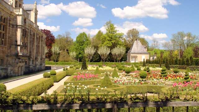 CHÂTEAU DU GRAND JARDIN, COTÉ JARDINS