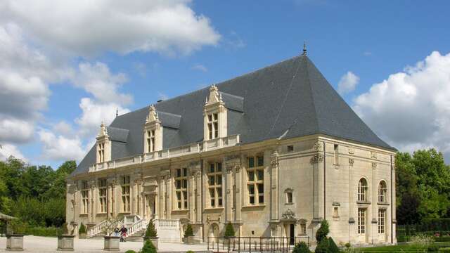 CHÂTEAU DU GRAND JARDIN, COTÉ CHÂTEAU