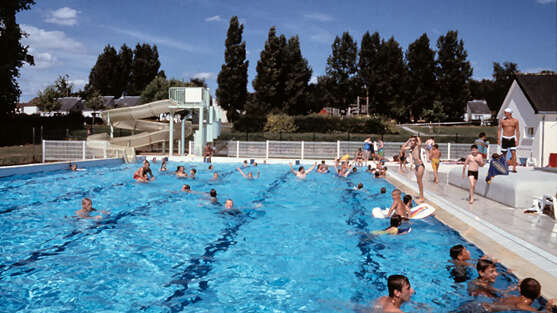 PISCINE JEAN TARIS DE SAINTE-SUZANNE