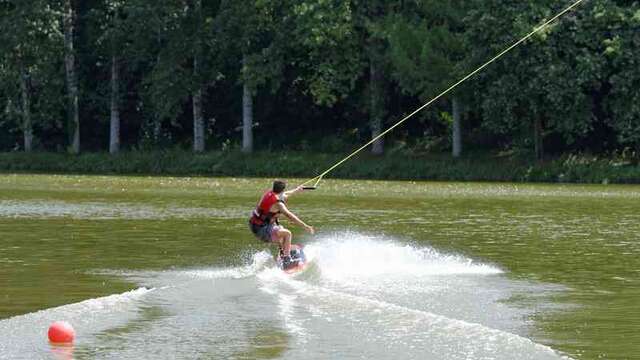 WOOD Wakepark79 - Téléski nautique