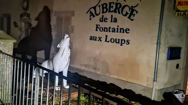 L'Auberge de la fontaine aux loups