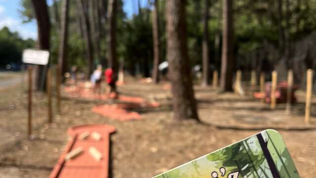 Mini'z Golf - Mini Golf