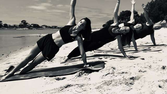 Pilates sur la plage