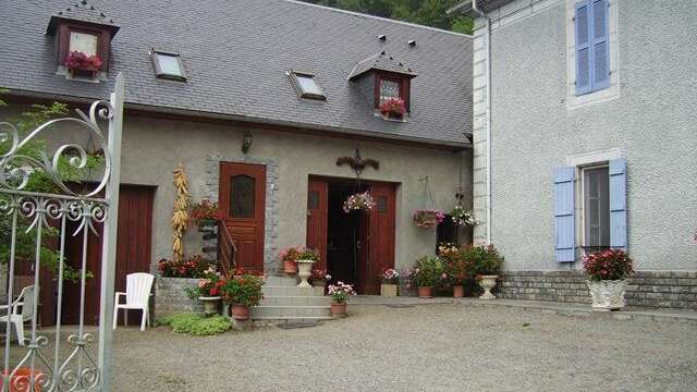 GITE LE PIBESTE DANS GRANGE RENOVEE