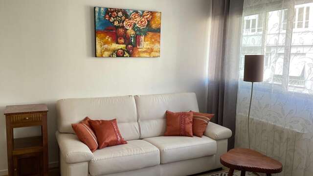 APPARTEMENT AU CENTRE VILLE