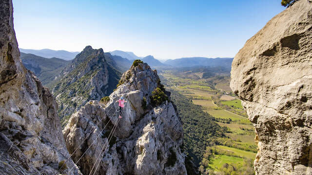 LOCATION MATÉRIEL VIA FERRATA - GITES DE L'AGLY