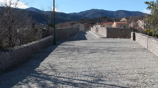 *CÉRET DANS SON SECRET