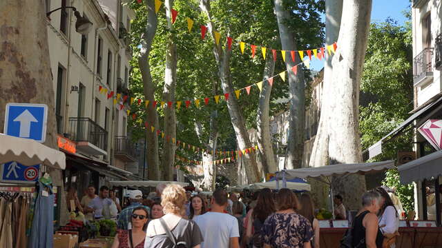 MARCHÉ DE CÉRET