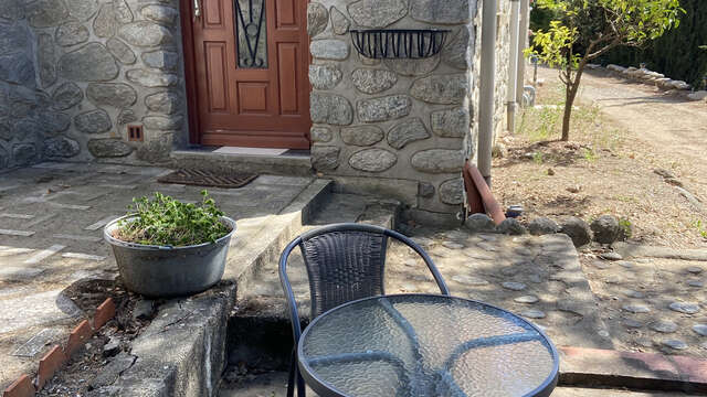 GÎTE 2 PIÈCES AVEC JARDIN, VUE SUR PYRÉNÉES