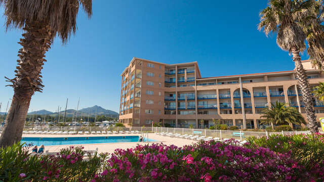 MER ET GOLF APPART-HOTEL