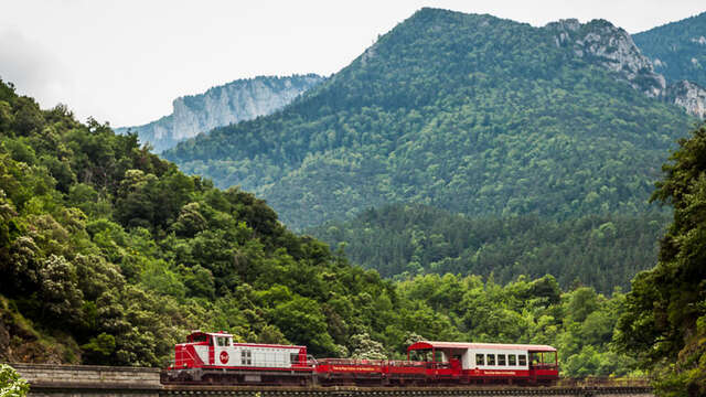 TRAIN DU PAYS CATHARE ET DU FENOUILLEDES