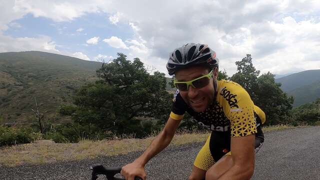 APPUYER SUR LA PÉDALE !