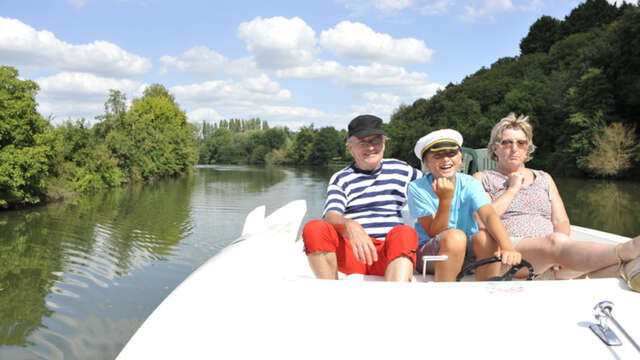 ANJOU NAVIGATION - LOCATION DE BATEAUX SANS PERMIS