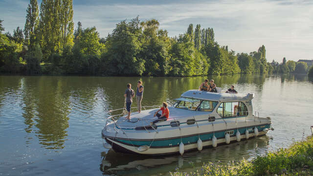 Anjou Navigation - Croisières sur la Sarthe