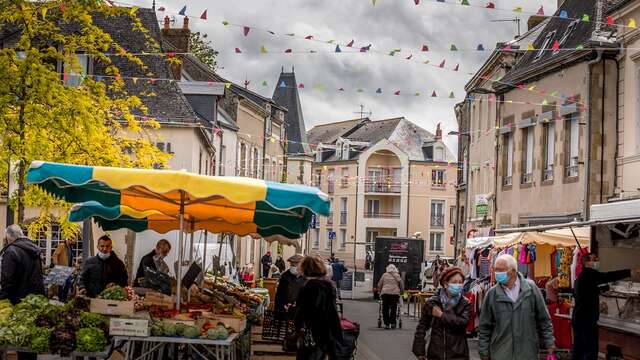 MARCHÉ D'EVRON