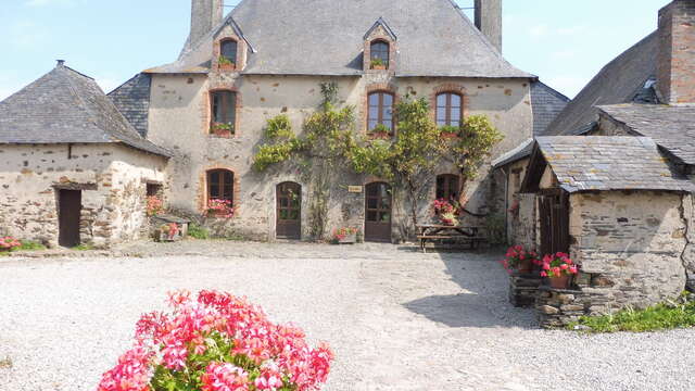 FERME AUBERGE - LA TOUCHE