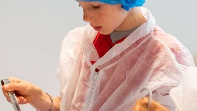 Atelier apprenti fromager à la Cité du Lait