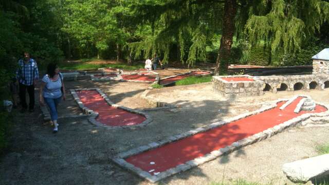 Fresnay-sur-Sarthe minigolf