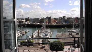 Dieppe Côté Port - Quai Henri IV