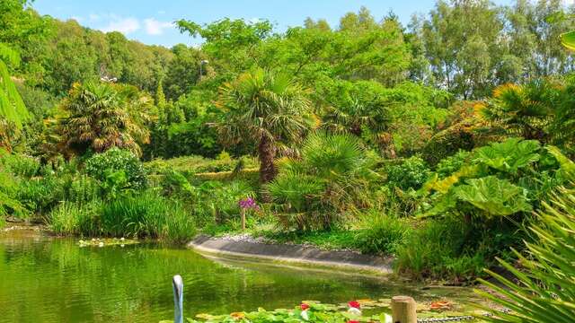 GARDENS LOUANNE & K.
