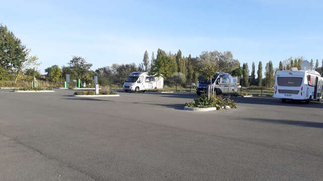 Aire camping-car park de Le Lude