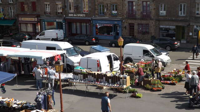 MARCHÉ DE LASSAY-LES-CHÂTEAUX