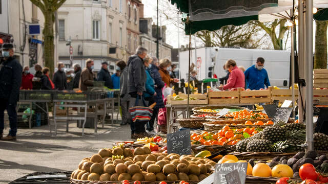 GRAND MARCHÉ DE CHÂTEAU-GONTIER