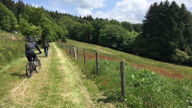 Espace VTT-FFC des Monts de Blond - Association Escapade au pays des Monts de Blond