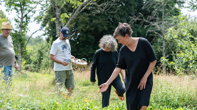 Atelier d'extraction d'indigo avec Isabelle COLLETT