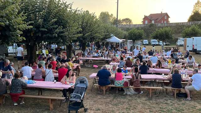Marché festif à Saint-Victurnien