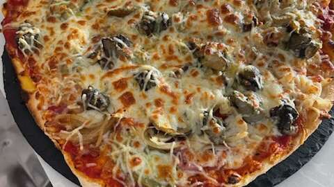 Pizza Lola
