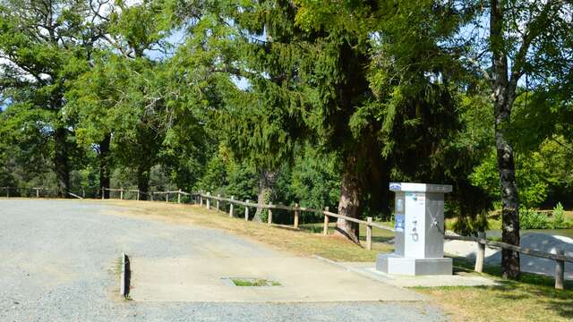 Aire d'accueil de camping-car