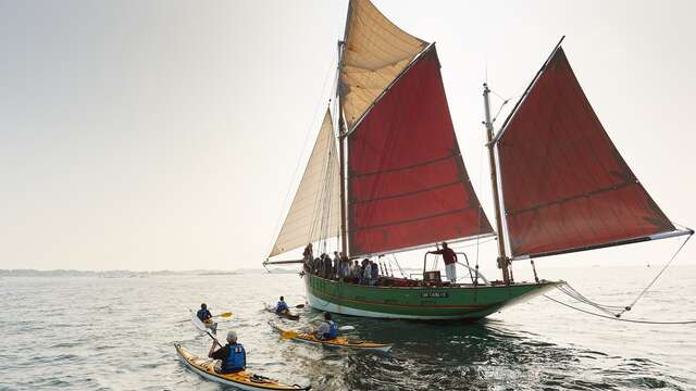 Découverte des 7 îles avec le Côtre Sant C'Hireg