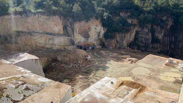 Visite d'une carrière de granit rose