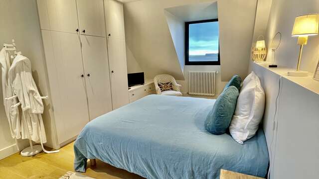 Les Pieds dans L'Eau - N°2