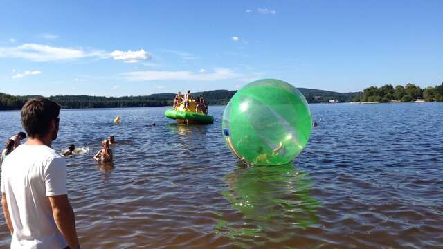 Aplouf : parc aqualudique et waterballs