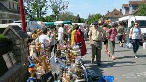 Brocante à Crozant