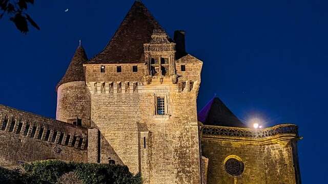 Visite nocturne du château de Biron