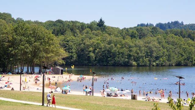 Plage de Santrop du Lac de Saint-Pardoux