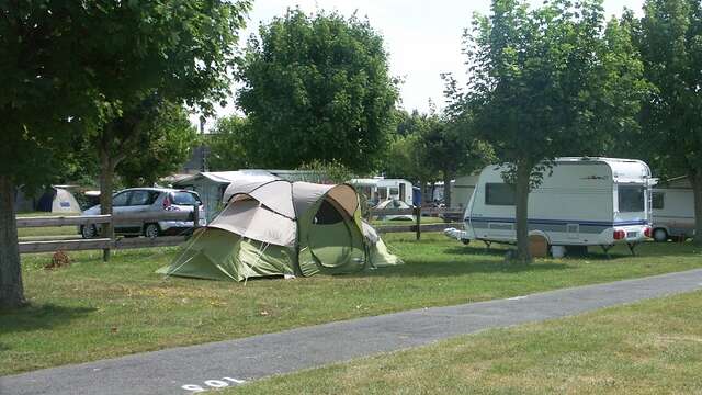 Camping Municipal Les Cours