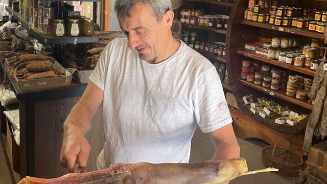 LA CAVE SARTENAISE-A CANTINA