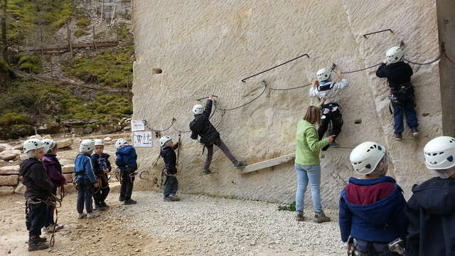 La Grotte de Champ Retard - Parcours aventure sur rocher