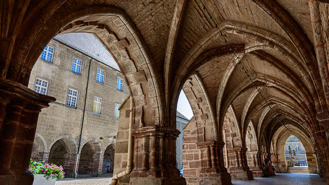 Cloître de l'Abbaye St Colomban